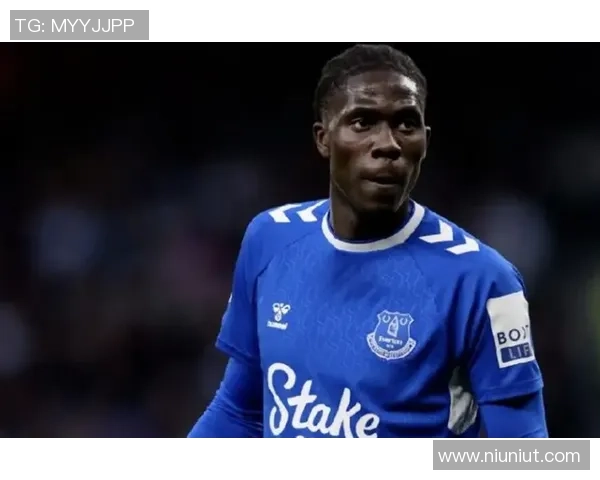 阿马杜奥纳纳因缺货无法买到47码球鞋足协员工亲自送到他手中